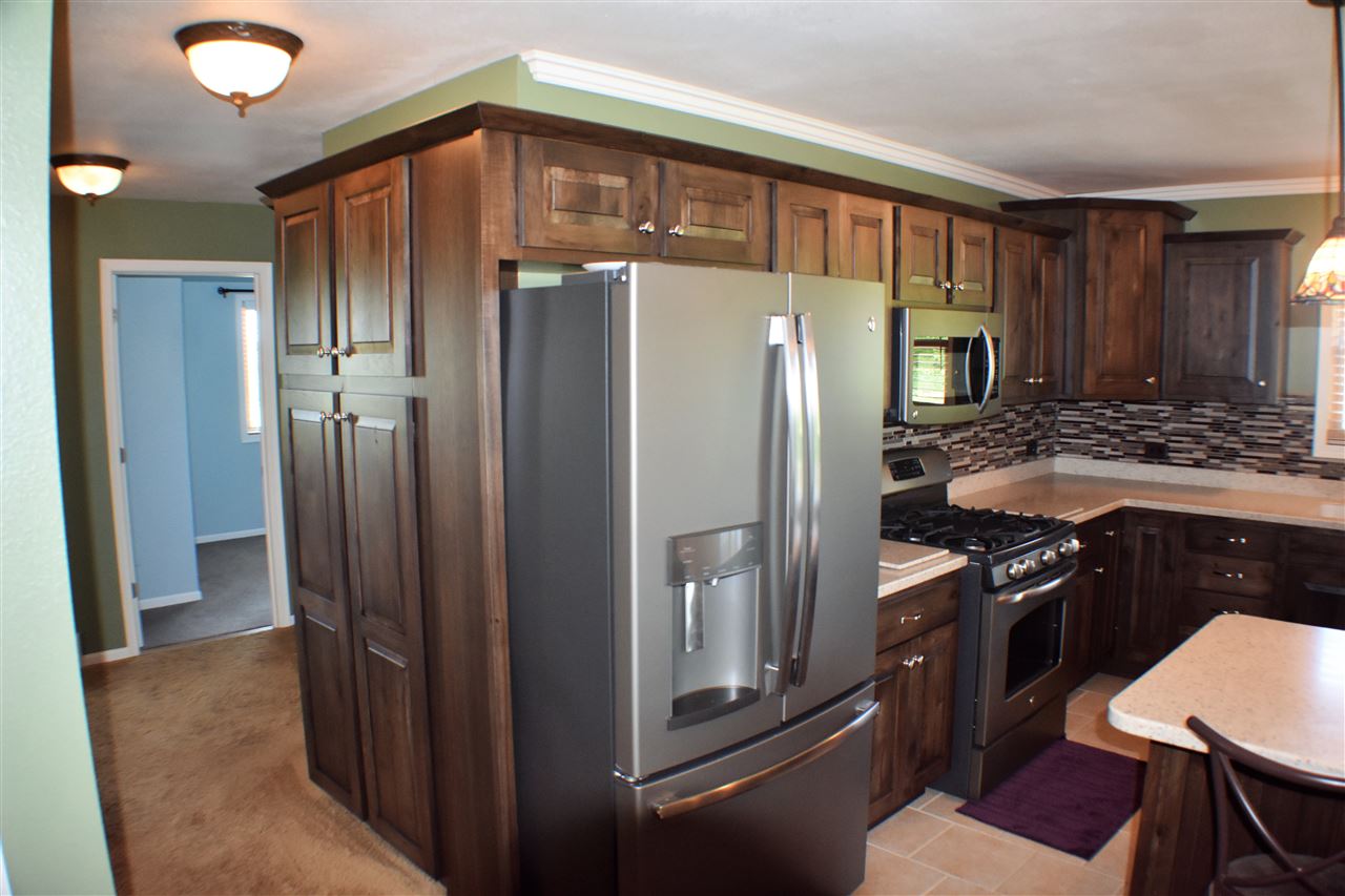 5100 South Oak Grove Road Trivoli, IL 61569 - Photo 8 of 36