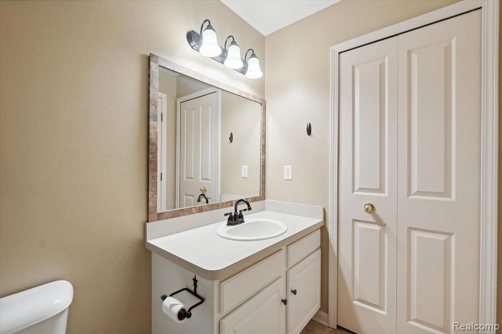 4118 Hampton Ridge Boulevard Howell, MI 48843 - Photo 18 of 29