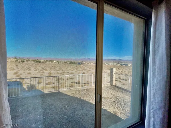 $1,350 | 2040 Mesquite Lane, Unit 104, Laughlin, NV 89029