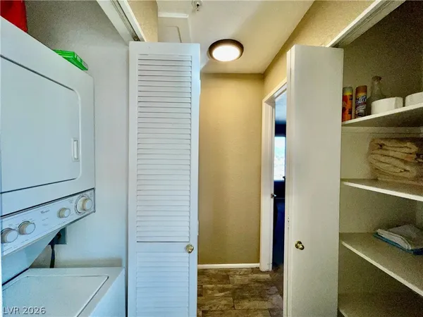 $1,350 | 2040 Mesquite Lane, Unit 104, Laughlin, NV 89029