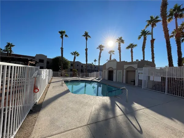 $1,350 | 2040 Mesquite Lane, Unit 104, Laughlin, NV 89029