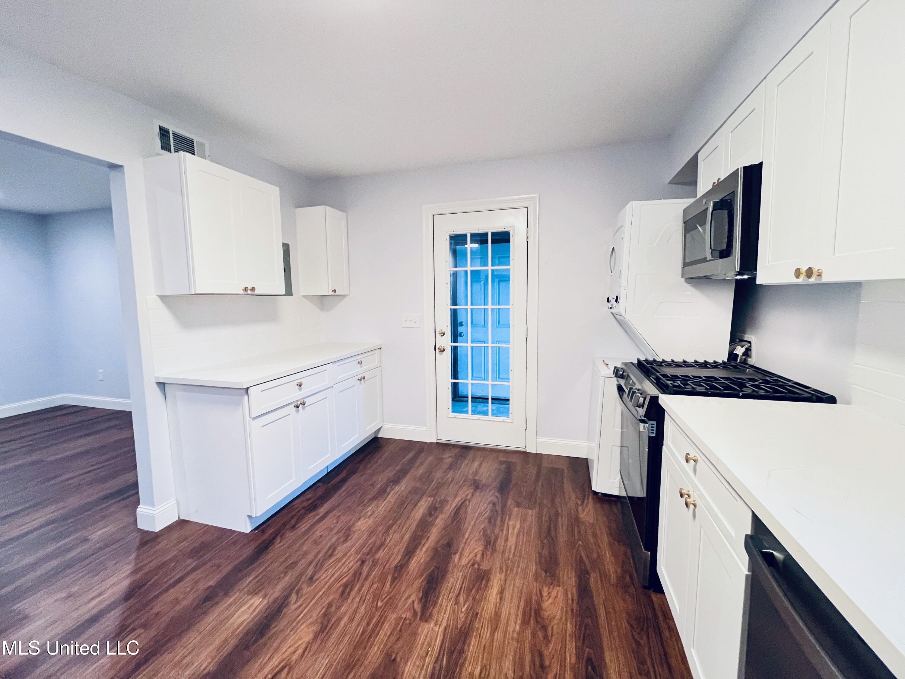 601 Bellevue Street Clinton, MS 39056 - Photo 14 of 53 IMG_1363