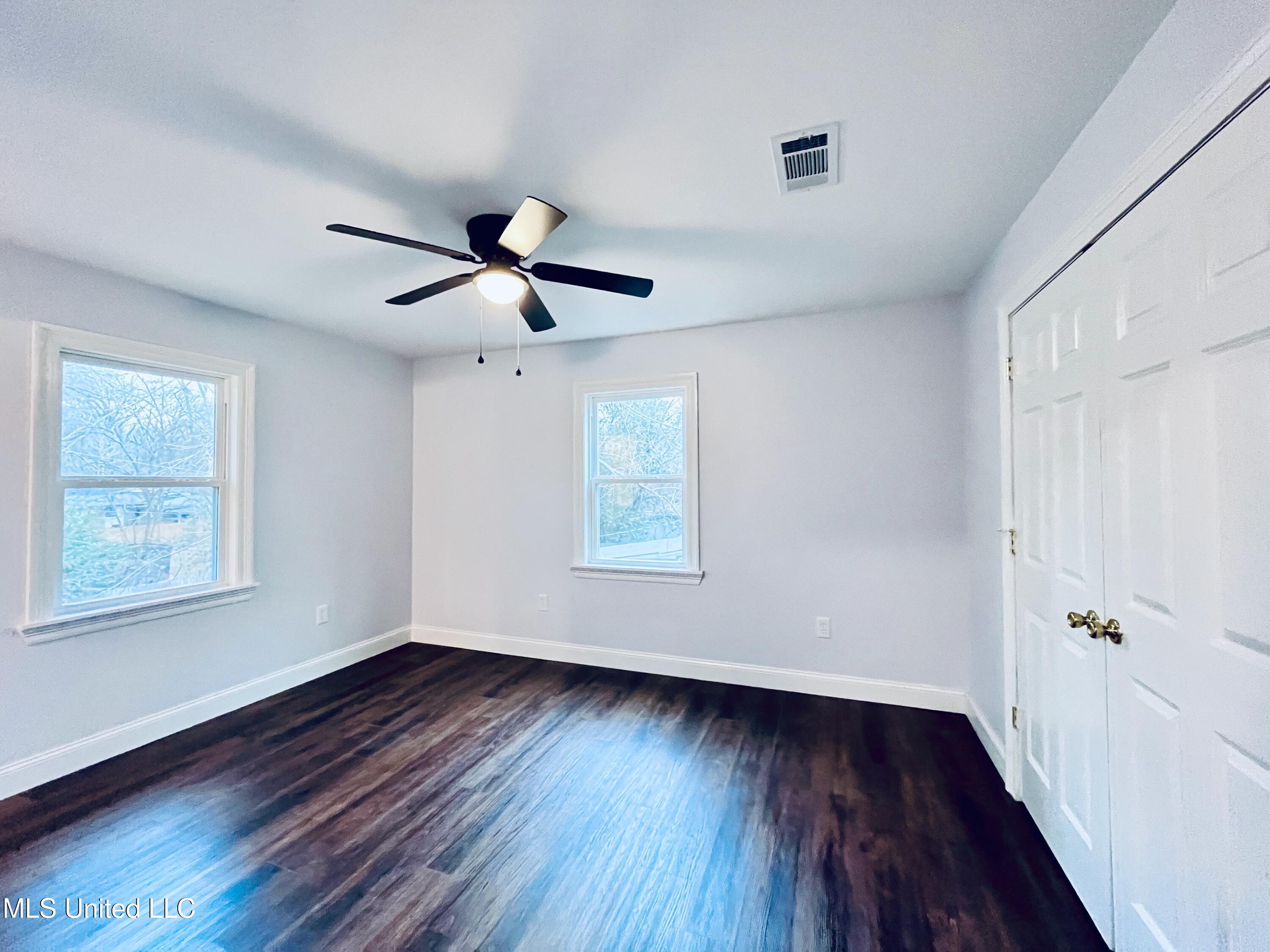 601 Bellevue Street Clinton, MS 39056 - Photo 41 of 53 IMG_1433