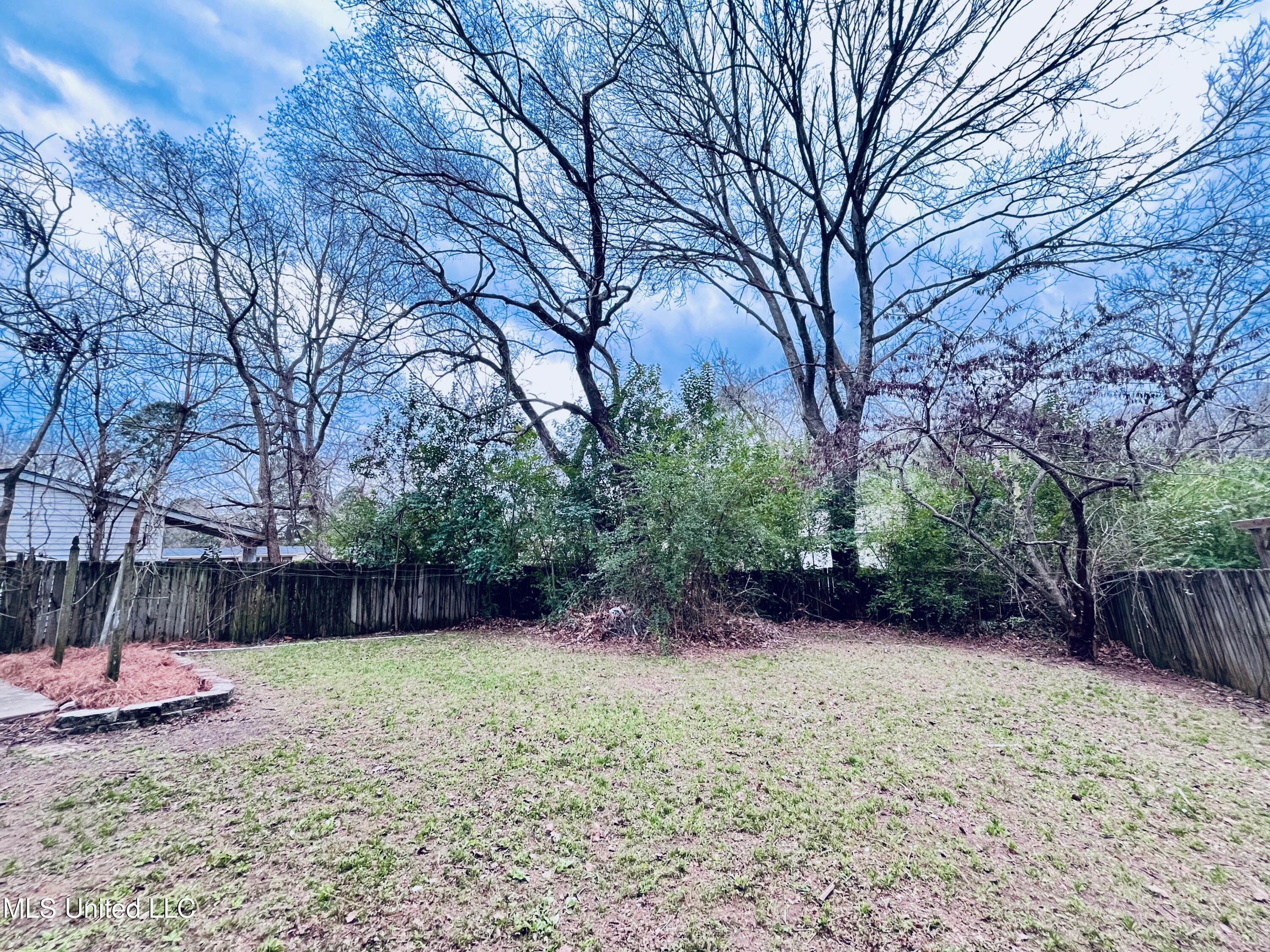 601 Bellevue Street Clinton, MS 39056 - Photo 9 of 53 IMG_1345