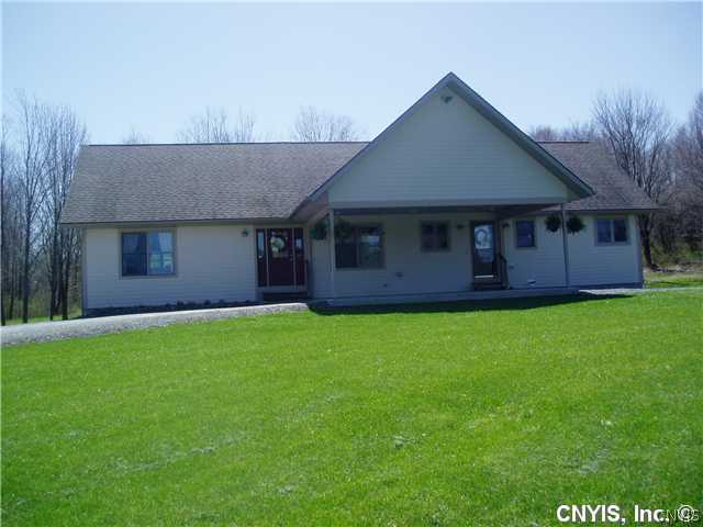 2546 Canal Road Camillus, NY 13031 - Photo 1 of 1 Exterior Front