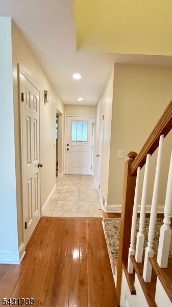 302 Marten Road Princeton, NJ 08540 - Photo 4 of 28 Gallery Image 4