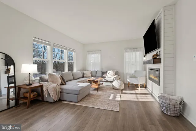 $330,000 | 4350 Blackburn Drive, Stewartstown, PA 17363