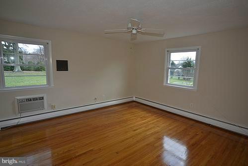 4009 Chatham Road Ellicott City, MD 21042 - Photo 18 of 23 Bedroom (Master)