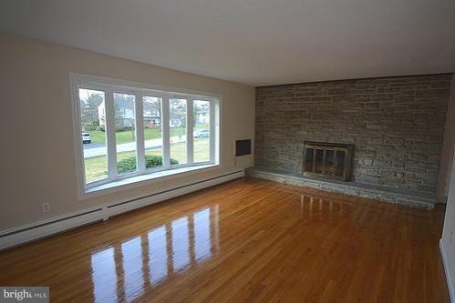 4009 Chatham Road Ellicott City, MD 21042 - Photo 20 of 23 Living Room