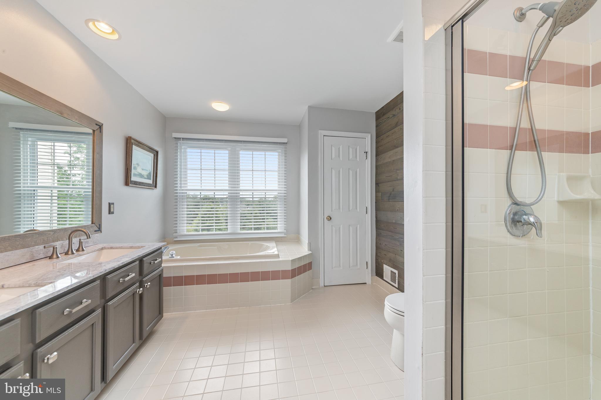 624 Westbourne Road Harleysville, PA 19438 - Photo 18 of 48 Primary Bath