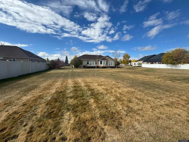 $525,000 | 206 3rd E Street, Lyman, WY 82937