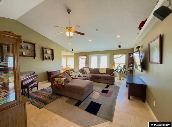 $525,000 | 206 3rd E Street, Lyman, WY 82937