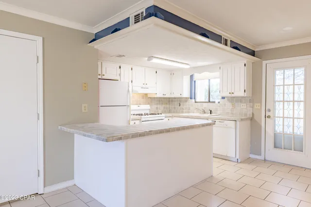 $1,800 | 191 White Sandy Drive, Panama City Beach, FL 32407