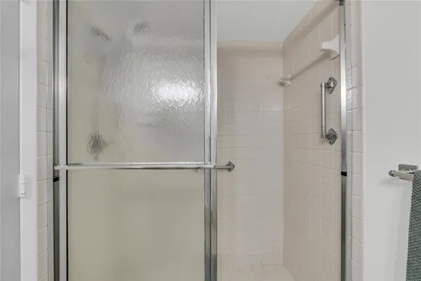 $194,900 | 3920 Inverrary Boulevard, Unit 104C, Lauderhill, FL 33319