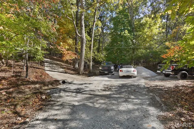 $300,000 | 5050 Schumacher Road, High Ridge, MO 63049