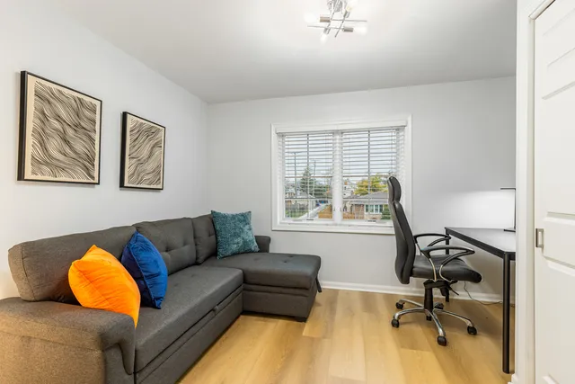 $3,500 | 3017 Pearl Street, Unit 2, Franklin Park, IL 60131