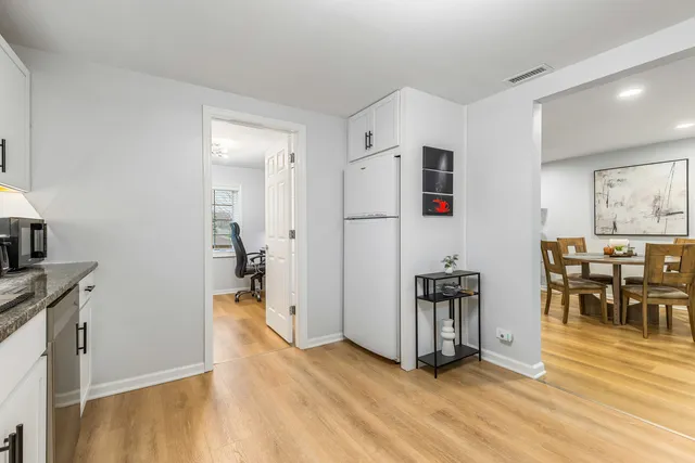 $3,500 | 3017 Pearl Street, Unit 2, Franklin Park, IL 60131