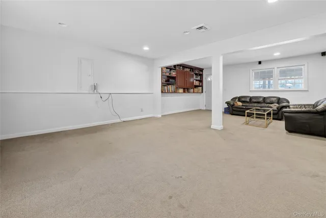 a view of a livingroom with furniture