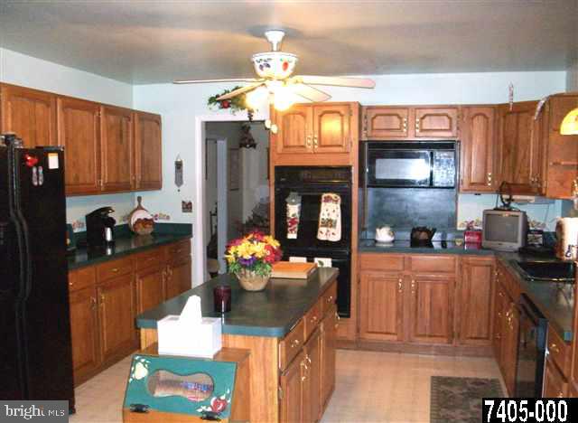 323 Country Club Road Abbottstown, PA 17301 - Photo 3 of 13