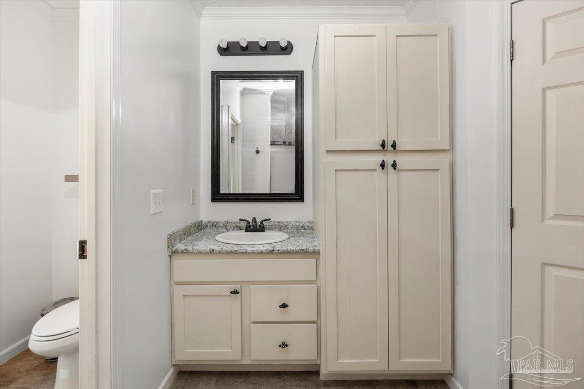 8762 Bailly Road Milton, FL 32583 - Photo 22 of 35 Vanity 1