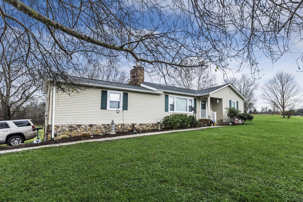 7838 Clapps Chapel Road Corryton, TN 37721 - Photo 1 of 40 _MG_7256w