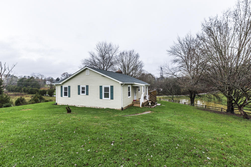 7838 Clapps Chapel Road Corryton, TN 37721 - Photo 2 of 40 _MG_7266w