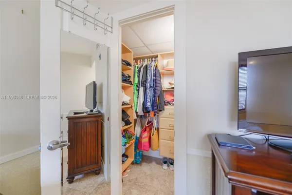 $2,500 | 1980 South Ocean Drive, Unit 21M, Hallandale Beach, FL 33009
