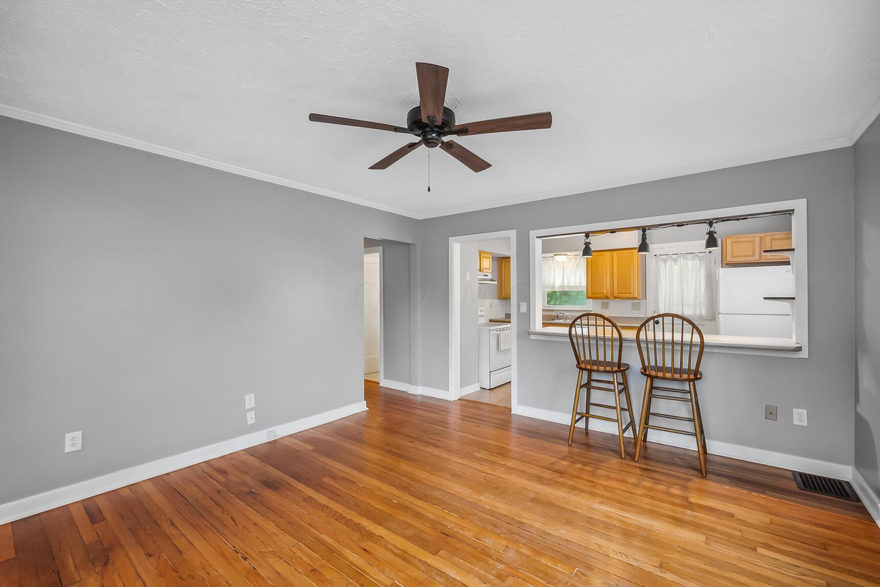 5503 Linworth Road Columbus, OH 43235 - Photo 7 of 47 23-web-or-mls-5503 Linworth Rd-123