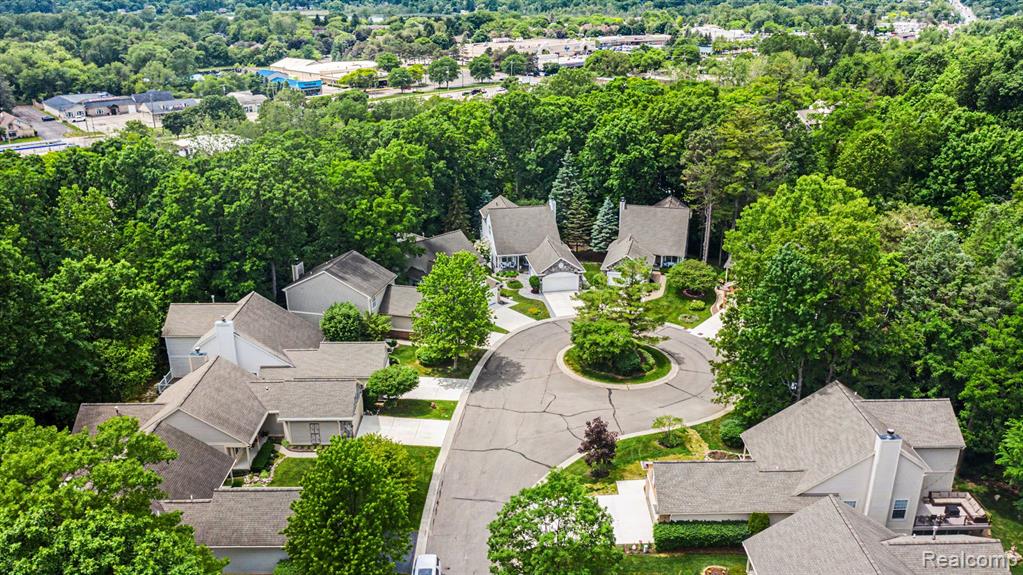 6573 Summit Ridge Clarkston, MI 48346 - Photo 4 of 24