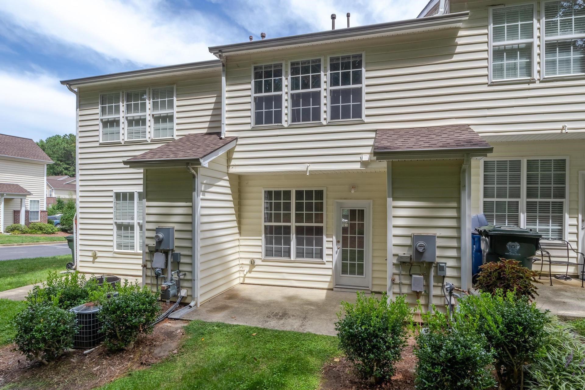 4361 Sugarbend Way Raleigh, NC 27606 - Photo 29 of 46 Enjoy cooking out on your patio!