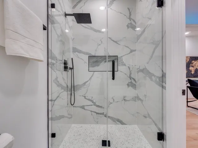 $949,900 | 4336 Hollow Oak Drive, Dallas, TX 75287