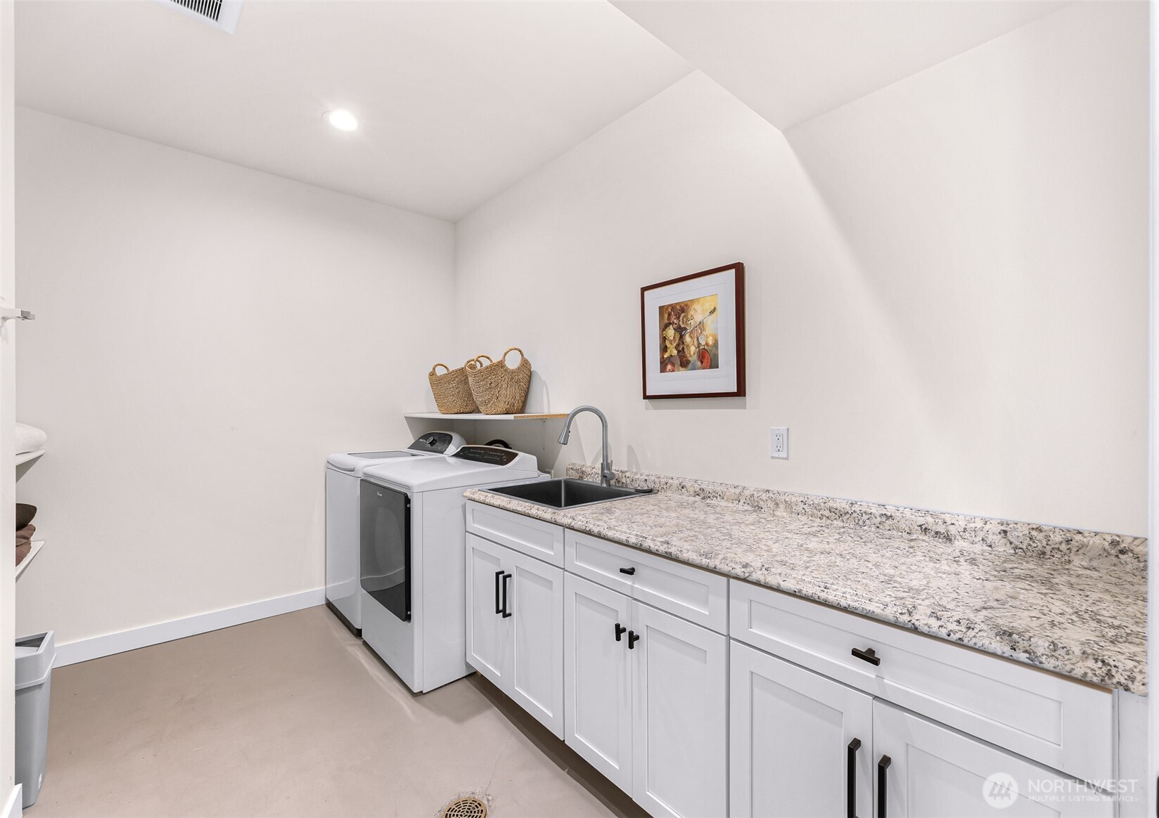 322 Manley Road Bellingham, WA 98229 - Photo 25 of 40 a utility room with sink dryer and washer