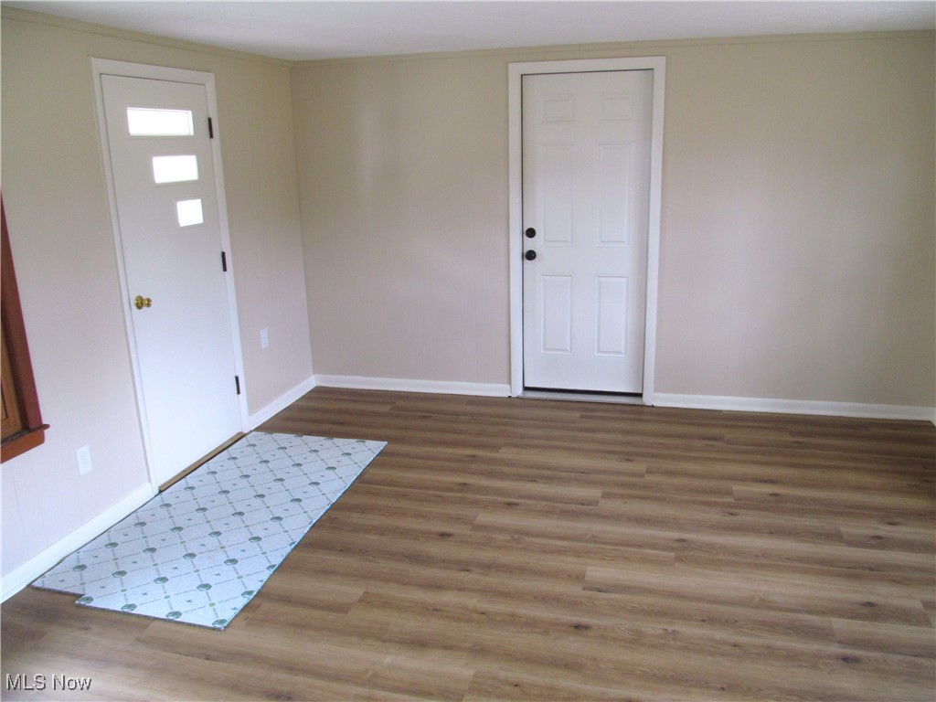 3554 Raber Terrace Uniontown, OH 44685 - Photo 8 of 33 Breezeway Entry