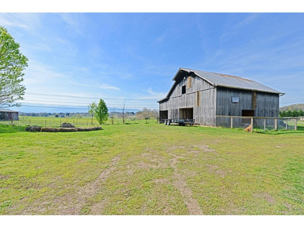 420 Quillen Shell Road Greeneville, TN 37745 - Photo 8 of 36 Photo 8