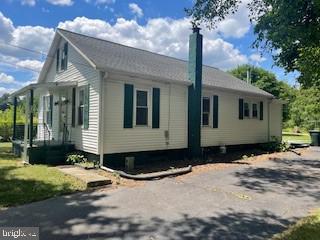 737 Pine Road Carlisle, PA 17015 - Photo 2 of 19 Gallery Image 2