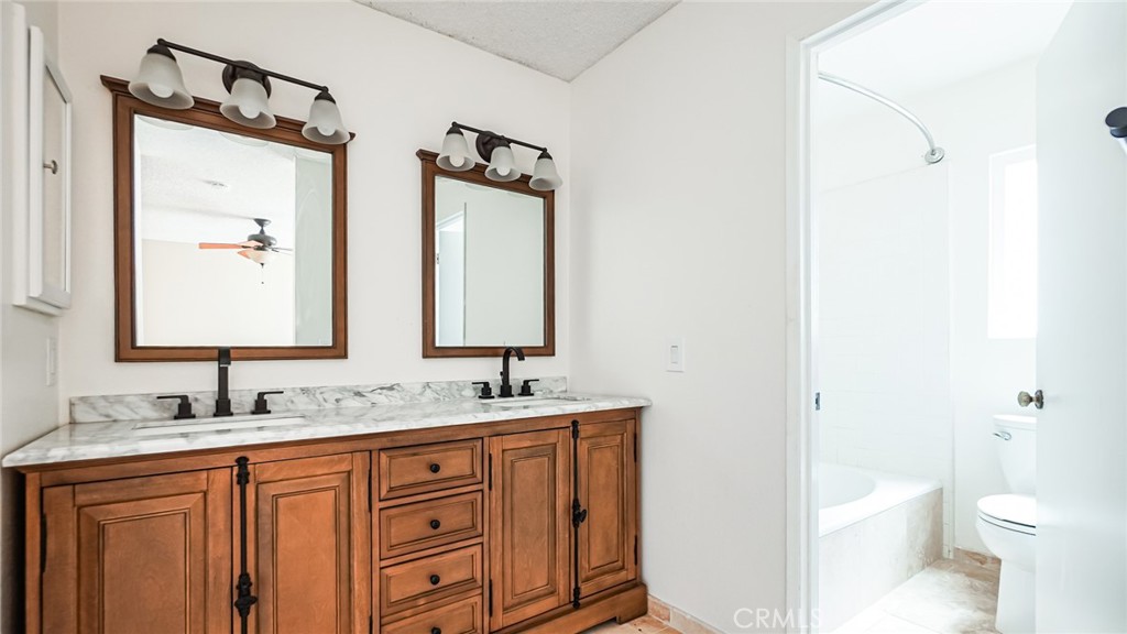 18570 Halter Lane Riverside, CA 92504 - Photo 20 of 63 Main Bathroom with Dual Sink
