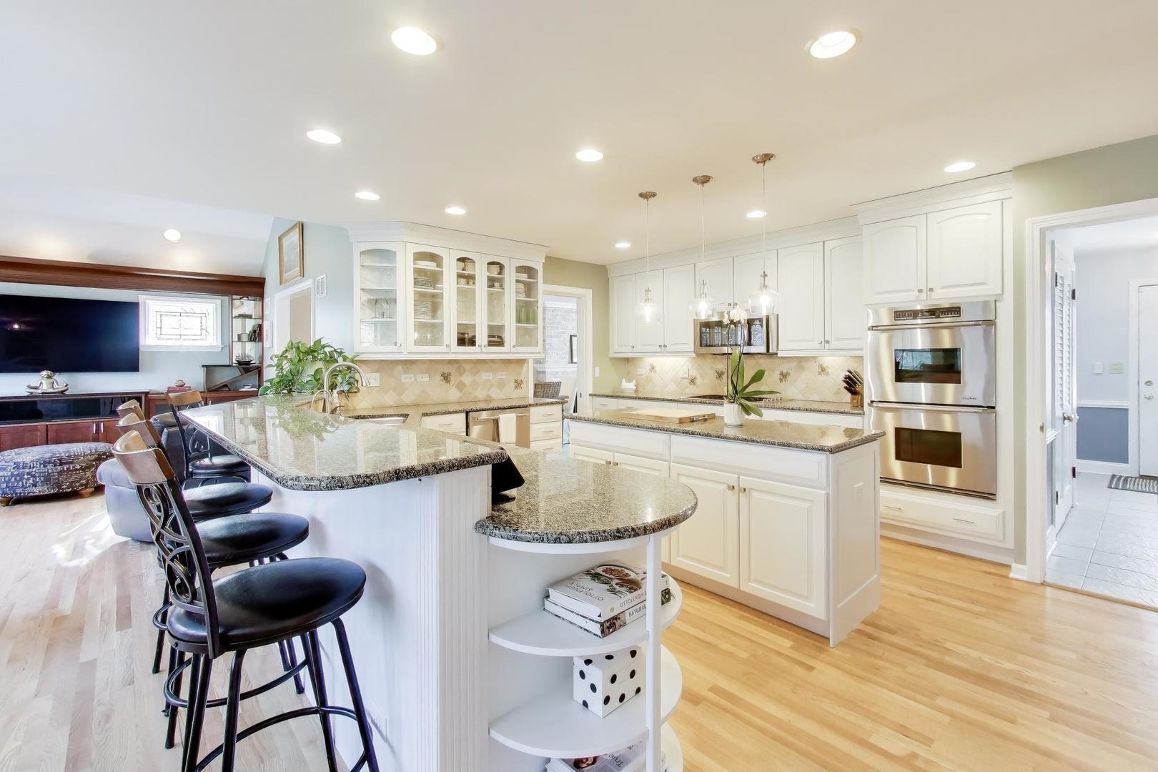 21 Timber Lane Northbrook, IL 60062 - Photo 15 of 43