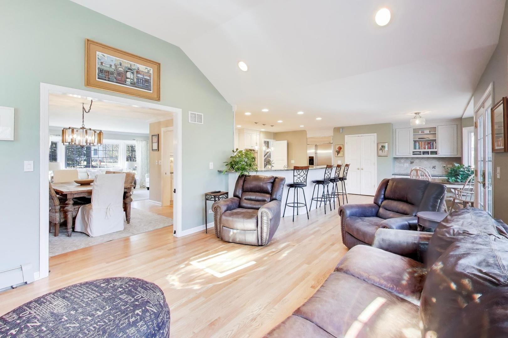 21 Timber Lane Northbrook, IL 60062 - Photo 23 of 43