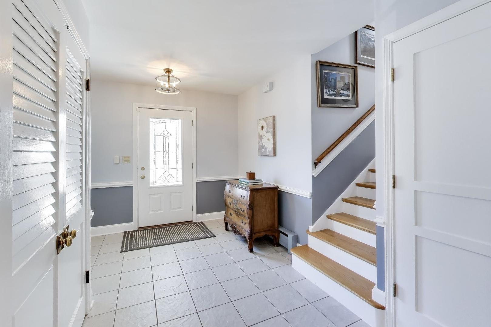 21 Timber Lane Northbrook, IL 60062 - Photo 8 of 43