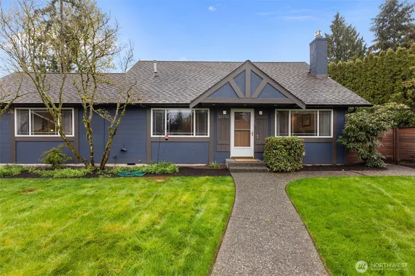 $950,000 | 22720 2nd Place West, Bothell, WA 98021