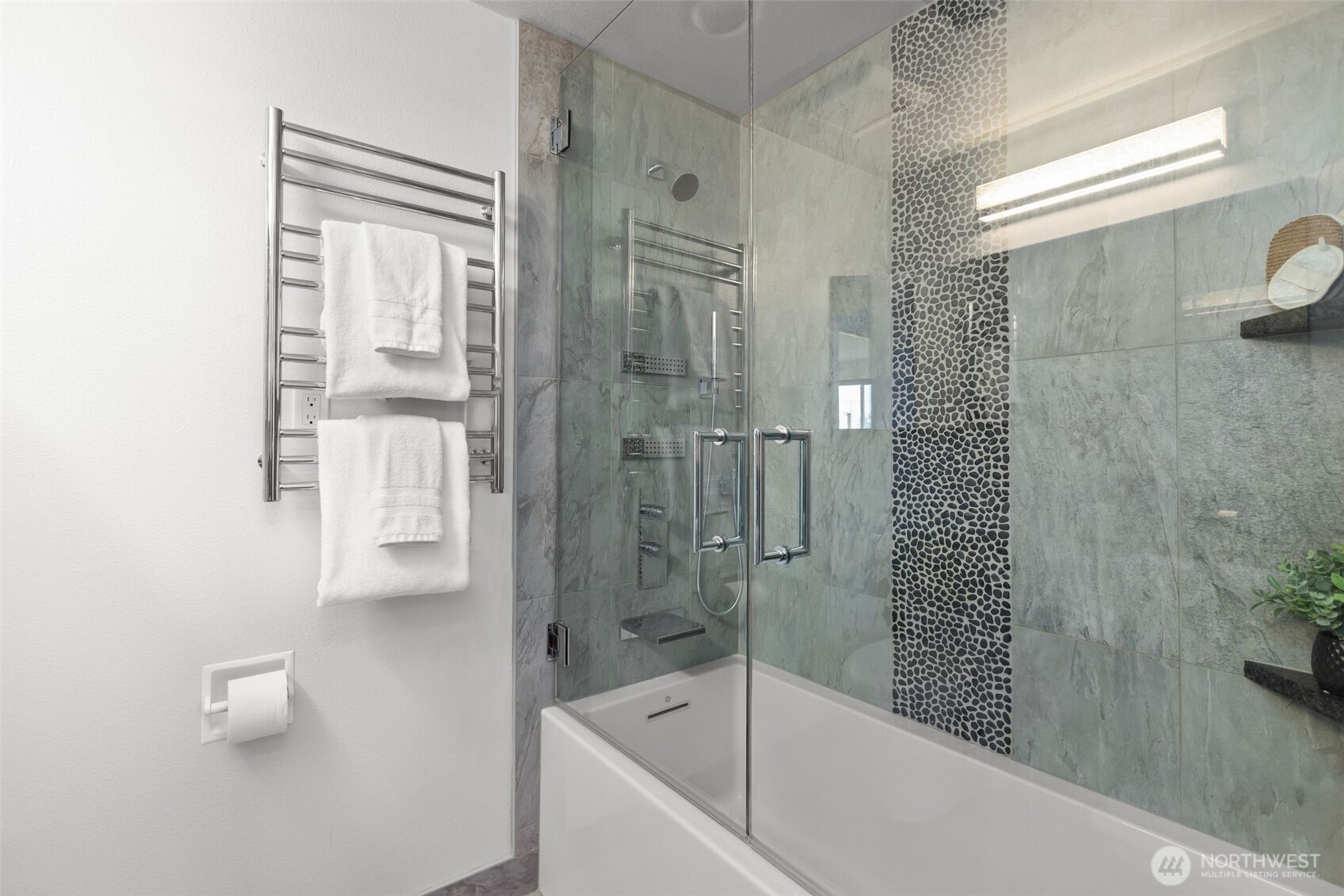 22720 2nd Place West Bothell, WA 98021 - Photo 20 of 40