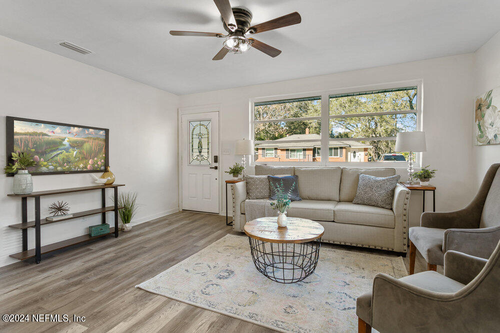 3254 Claremont Road Jacksonville, FL 32207 - Photo 7 of 28 009_3254_claremont_rd_9