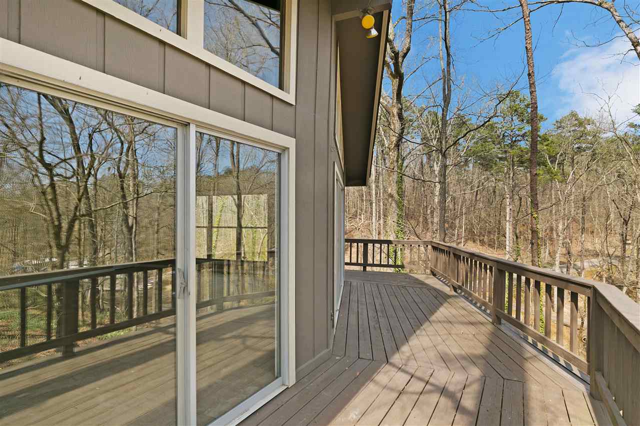 5 Cr 329 Road Iuka, MS 38852 - Photo 22 of 39 a view of balcony with wooden floor