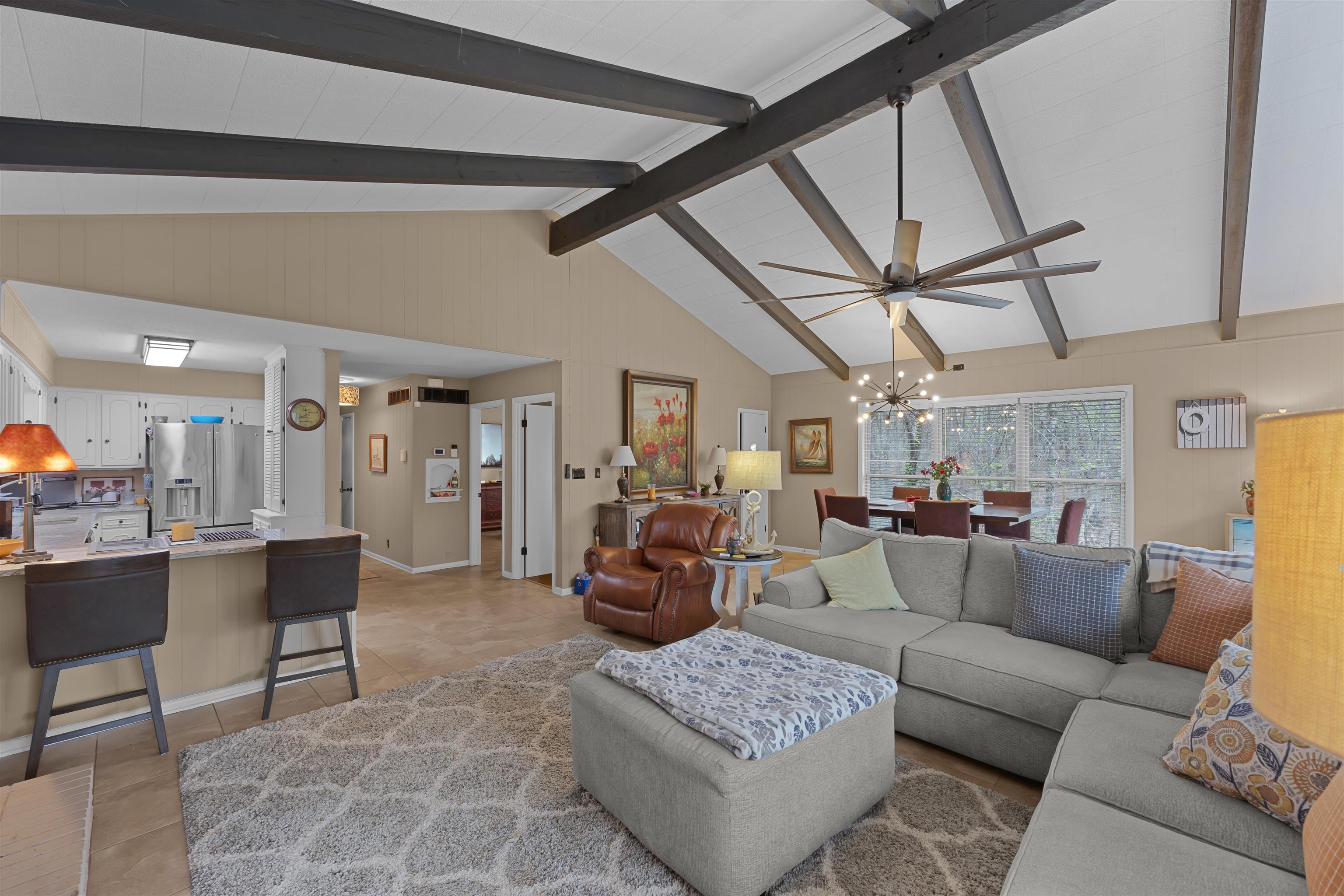 5 Cr 329 Road Iuka, MS 38852 - Photo 7 of 39 a living room with furniture and a chandelier
