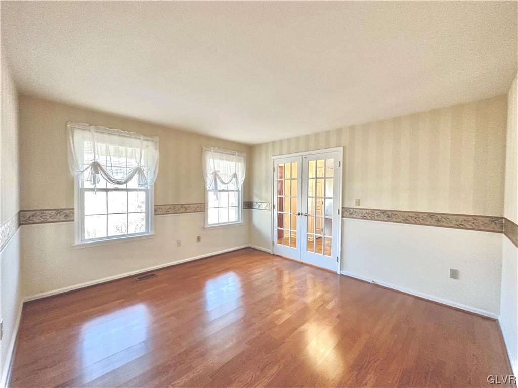 4925 Matts Drive Bethlehem, PA 18017 - Photo 13 of 46