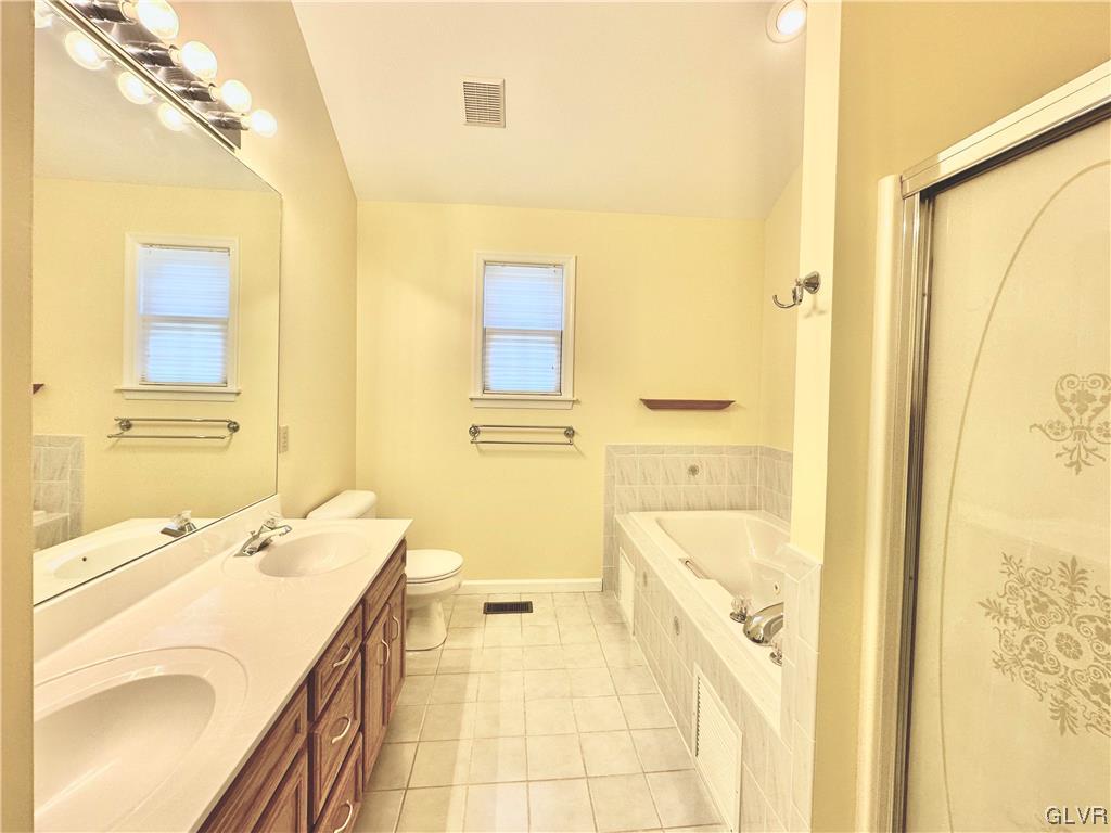 4925 Matts Drive Bethlehem, PA 18017 - Photo 33 of 46