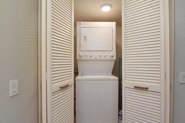 $1,295,000 | 50 Puu Anoano Street, Unit 1707, Lahaina, HI 96761