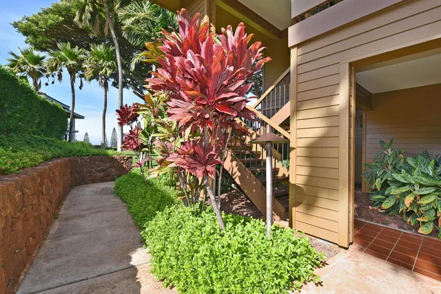 $1,295,000 | 50 Puu Anoano Street, Unit 1707, Lahaina, HI 96761