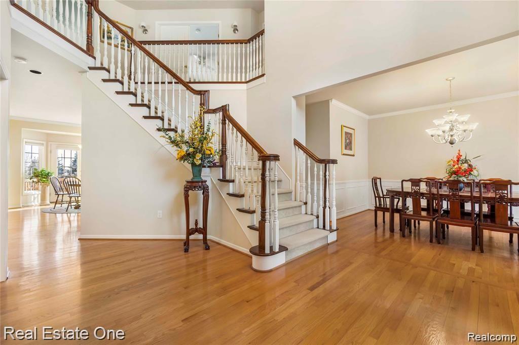 2049 Mapleridge Road Rochester Hills, MI 48309 - Photo 5 of 38