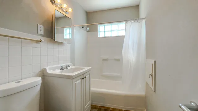 $1,200 | 5747 North 93rd Street, Unit 5749, Milwaukee, WI 53225